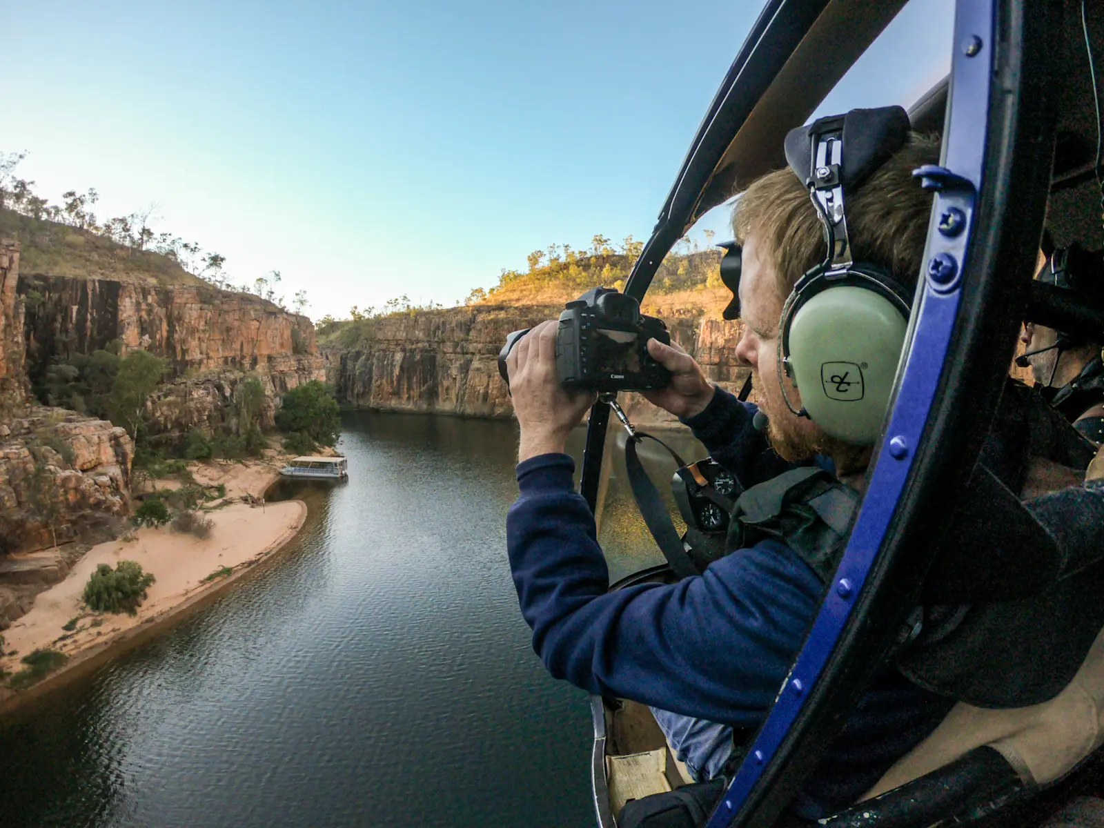  Helicopter scenic flights with Nitmiluk Tours, NT © Tourism Australia 